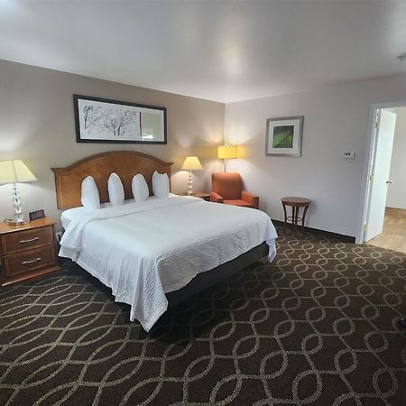 Ramada Bayside Inn & Suites Eureka Ngoại thất bức ảnh