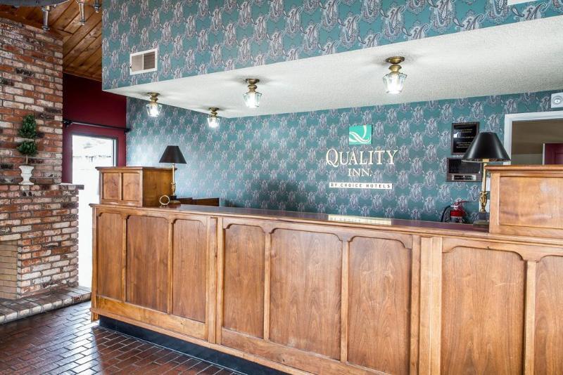 Ramada Bayside Inn & Suites Eureka Ngoại thất bức ảnh